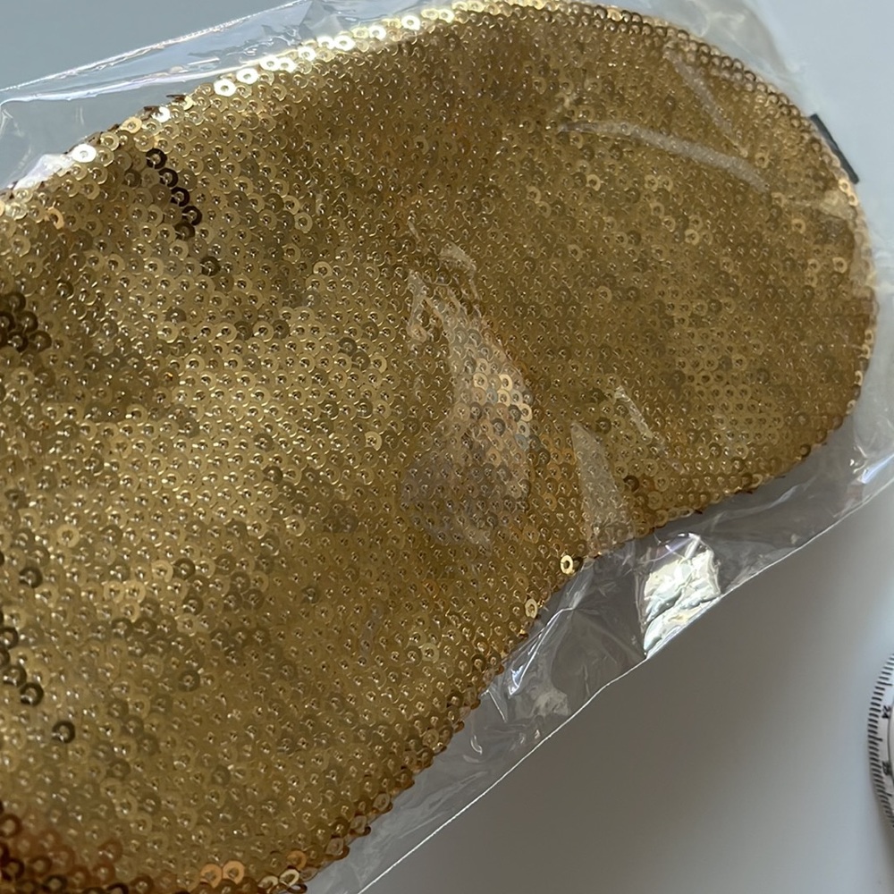 Brand new gold sequined sleep eye mask- item 1244 - Picture 5 of 6